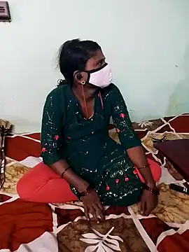 Snapshot of Couple1114 chatting on 11-11-25, 07:58 Couple1114 online show from 11-11-25, 07:58