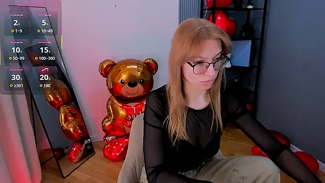 CindyMoriLove online show from 02-12-26, 06:13