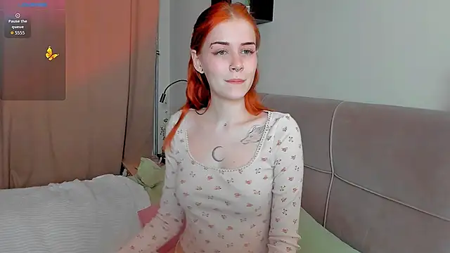 alice with freckles online show from 04-04-26, 03:51