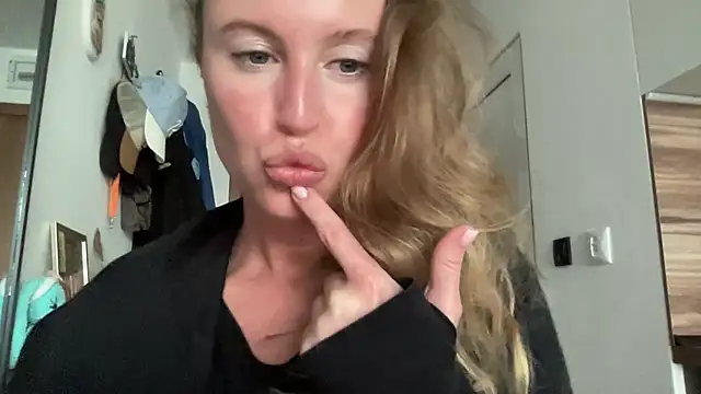 Ameli8 online show from 11-05-25, 12:52