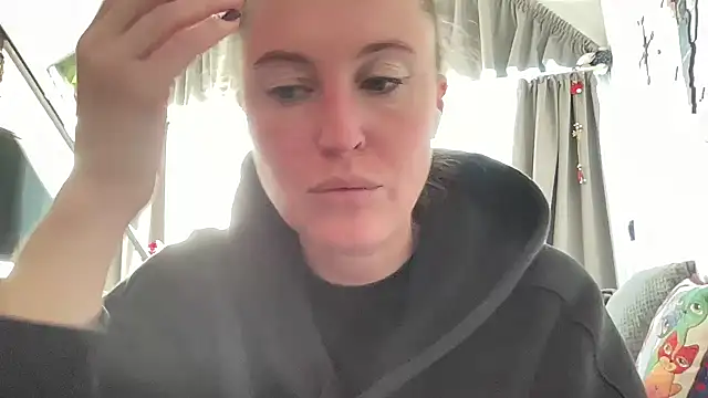 Ameli8 online show from 01-15-26, 01:36