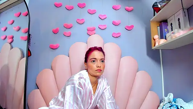 luci miller online show from 04-09-26, 07:14