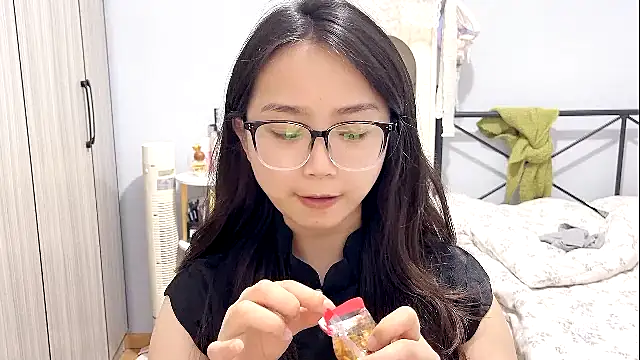 Hmm 0303 online show from 04-07-26, 04:42