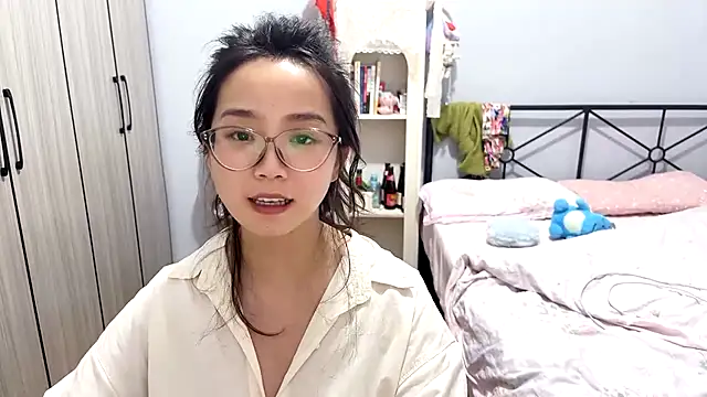 Hmm 0303 online show from 04-29-26, 05:30