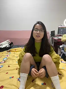 Hmm 0303 online show from 11-21-25, 03:00