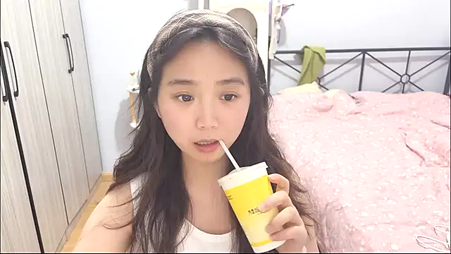 Hmm 0303 online show from 03-16-26, 05:05