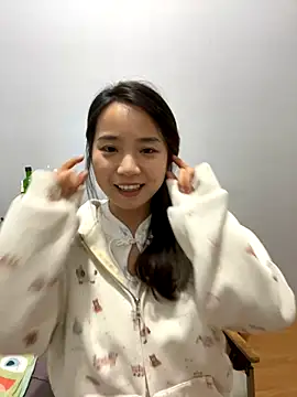 Hmm 0303 online show from 11-25-25, 02:39