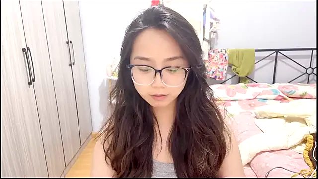 Hmm 0303 online show from 04-22-26, 04:58