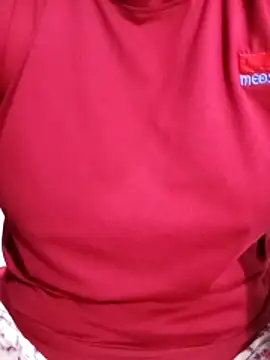 Snapshot of Rihasna chatting on 11-13-25, 05:50 Rihasna online show from 11-13-25, 05:50