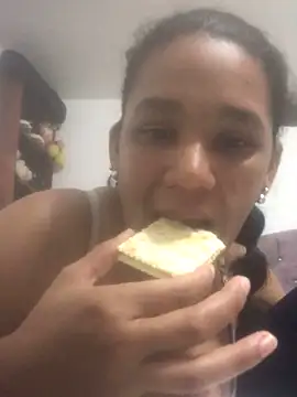 SofiaVergara2 online show from 11-13-25, 12:47