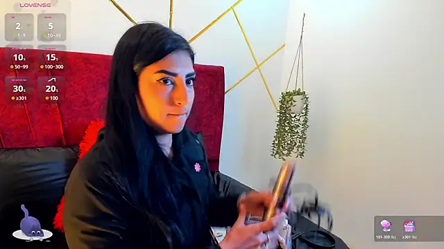 Paris Evans  online show from 12-15-25, 12:33