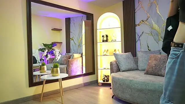 TessaaFox online show from 02-25-26, 11:32