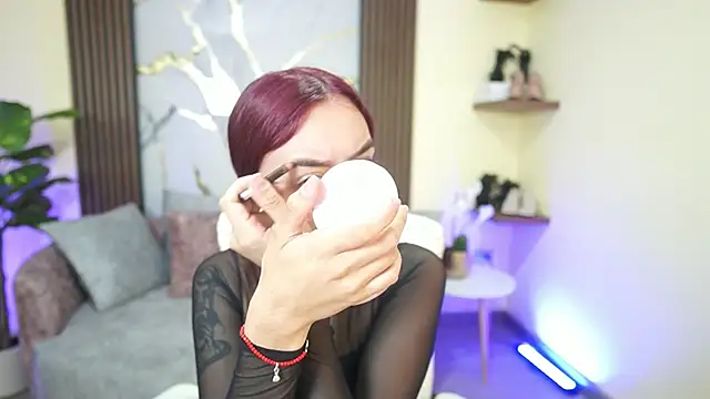 TessaaFox online show from 01-13-26, 11:47