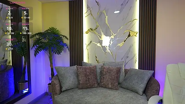 TessaaFox online show from 11-11-25, 01:17