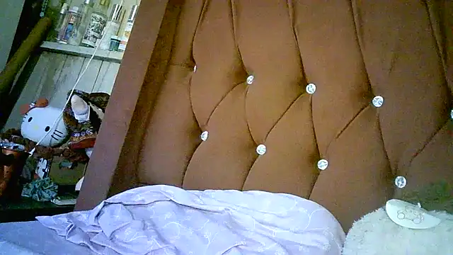 Zulreyna online show from 03-27-26, 02:31