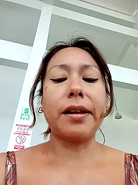 Zulreyna online show from 03-19-26, 04:51