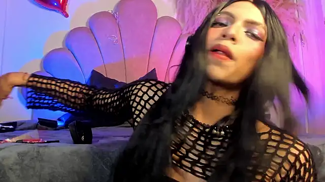 Dominique Rae online show from 03-05-26, 07:43