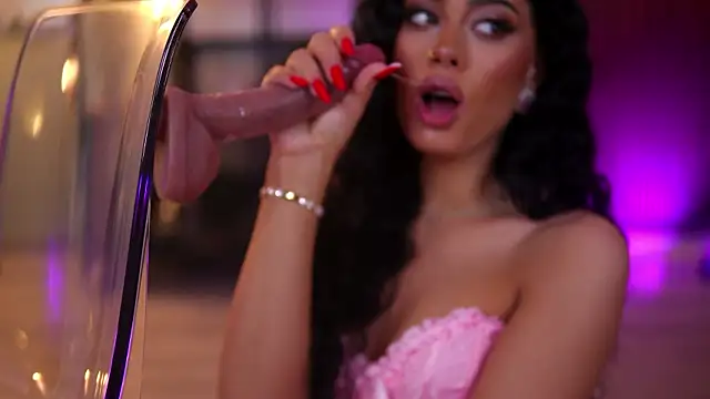 Snapshot of RavennaDArcy chatting on 02-25-26, 08:30 RavennaDArcy online show from 02-25-26, 08:30