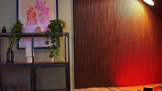 Snapshot of RavennaDArcy chatting on 12-19-25, 07:16 RavennaDArcy online show from 12-19-25, 07:16