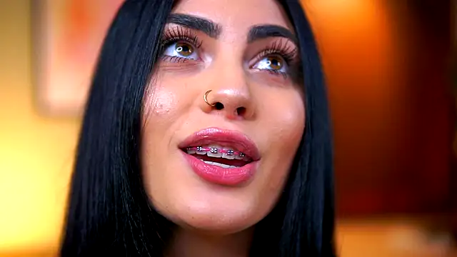 Snapshot of RavennaDArcy chatting on 11-24-25, 08:09 RavennaDArcy online show from 11-24-25, 08:09