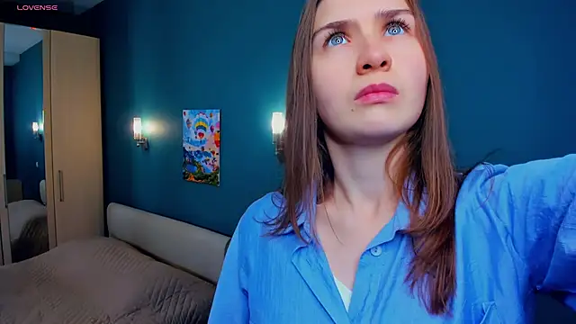 Snapshot of JosieNadile chatting on 11-15-25, 04:33 JosieNadile online show from 11-15-25, 04:33