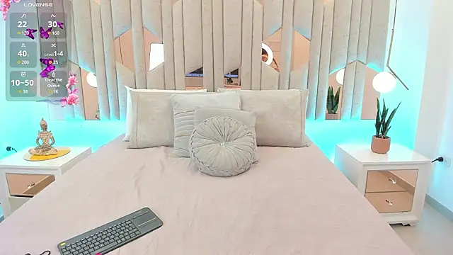 sofi zaens online show from 03-22-26, 09:05