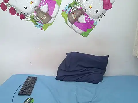 Snapshot of NaughtyChic28 chatting on 11-15-25, 12:31 NaughtyChic28 online show from 11-15-25, 12:31