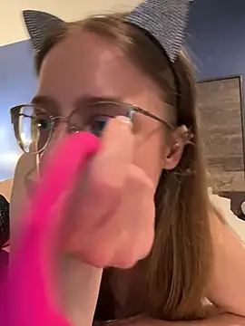 EveLunny online show from 04-15-26, 02:17