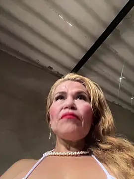 Snapshot of dirty_mother3 chatting on 12-19-25, 03:58 dirty mother3 online show from 12-19-25, 03:58