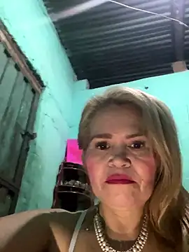 Snapshot of dirty_mother3 chatting on 01-06-26, 10:58 dirty mother3 online show from 01-06-26, 10:58