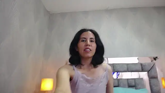 GiselaZivic online show from 05-07-26, 06:33