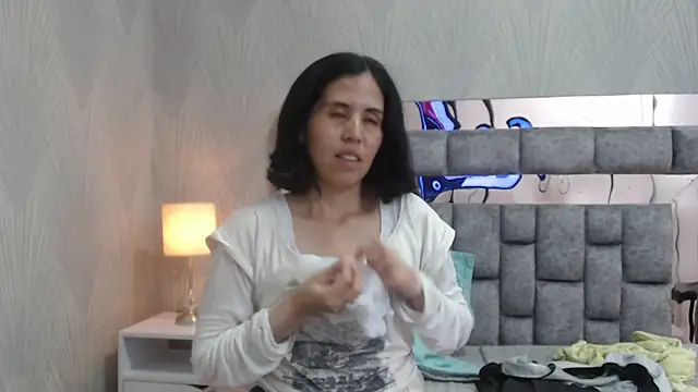 GiselaZivic online show from 04-02-26, 01:29