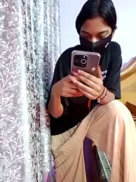 Student12th online show from 12-16-25, 04:22