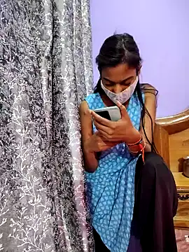 Student12th online show from 11-12-25, 01:10