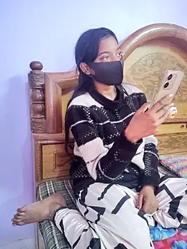 Student12th online show from 12-20-25, 04:48