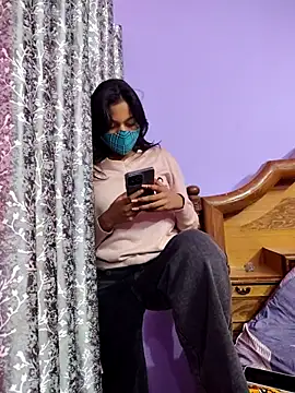 Student12th online show from 11-28-25, 04:40