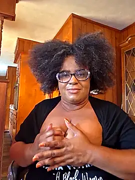 Snapshot of Oya_Rae73 chatting on 11-05-25, 07:06 Oya Rae73 online show from 11-05-25, 07:06