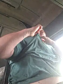 Snapshot of Grase44 chatting on 02-06-26, 02:46 Grase44 online show from 02-06-26, 02:46