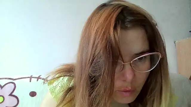 Snapshot of HornyElena chatting on 11-23-25, 11:31 HornyElena online show from 11-23-25, 11:31