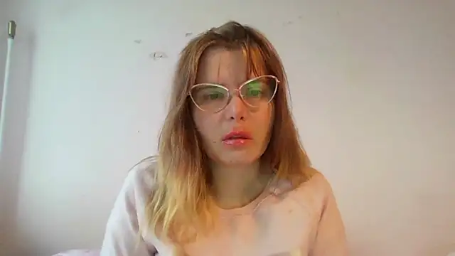 HornyElena online show from 11-25-25, 02:06