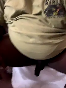 Pull N Tug1 online show from 12-01-25, 07:04