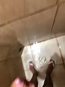 Snapshot of Luan1267 chatting on 11-20-25, 05:02 Luan1267 online show from 11-20-25, 05:02