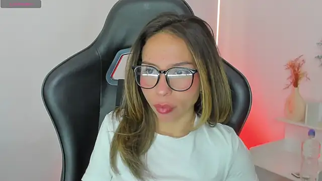 LuluuBerry online show from 11-29-25, 11:43