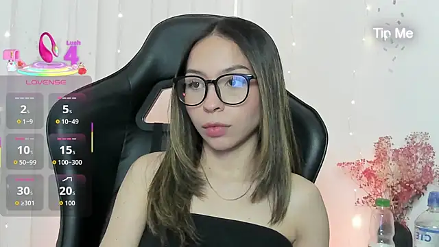 LuluuBerry online show from 12-22-25, 08:42