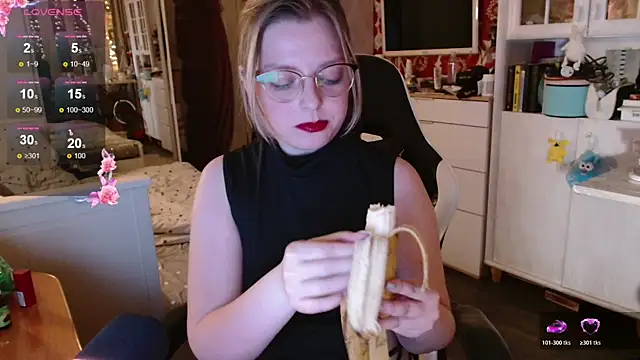 dominyantrix online show from 11-15-25, 10:58