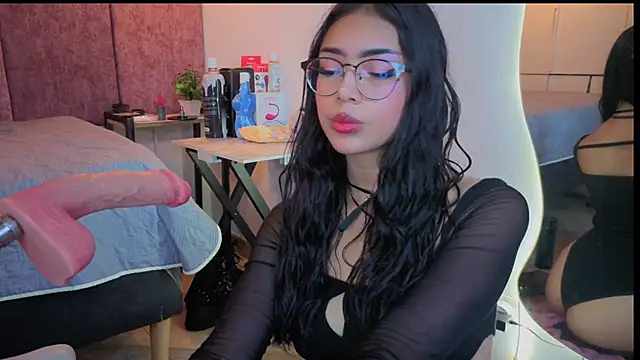  ViolletteNoir  online show from 01-15-26, 08:45