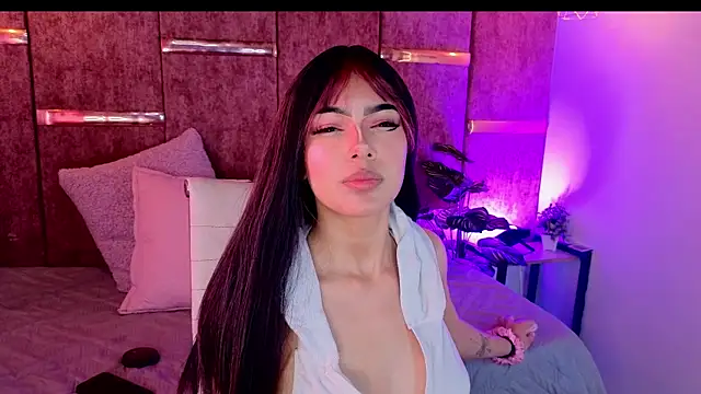  ViolletteNoir  online show from 11-16-25, 08:02