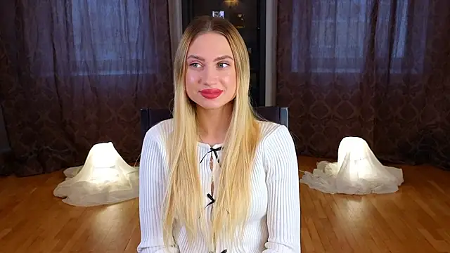 Snapshot of FreidaLerew chatting on 11-11-25, 04:40 FreidaLerew online show from 11-11-25, 04:40