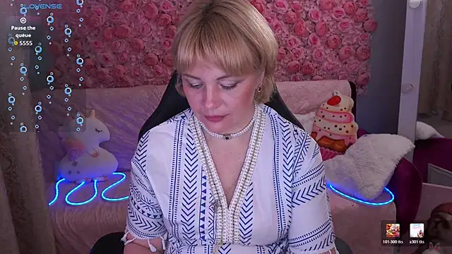 AmaraNights online show from 05-13-26, 06:59