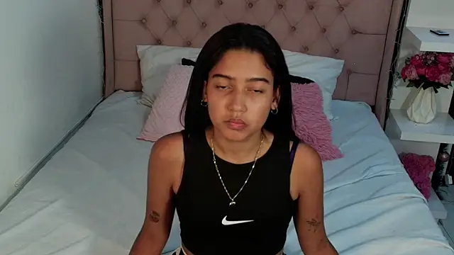 cheerry moon online show from 12-17-25, 09:53